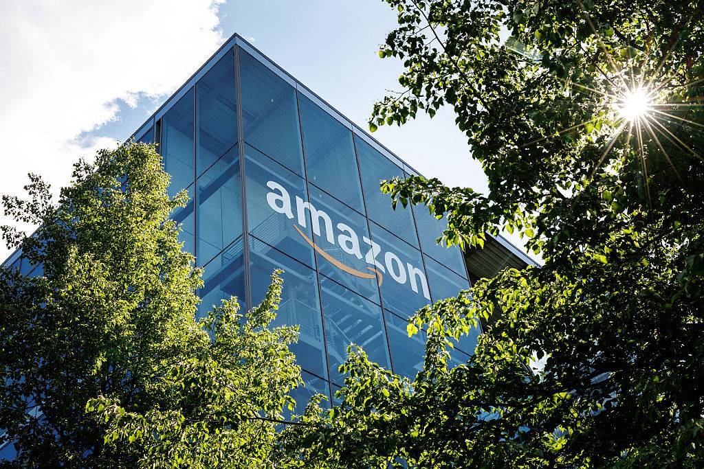 Amazon Borrows $17.5 Billion for AI Spending