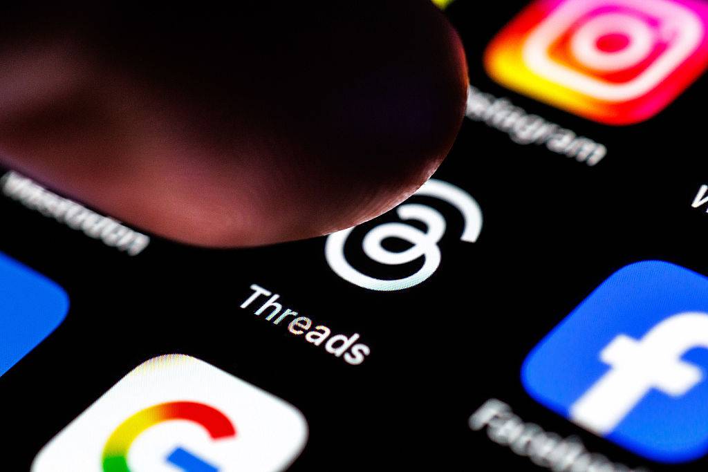 Meta AI Now Available in Threads Direct Messages