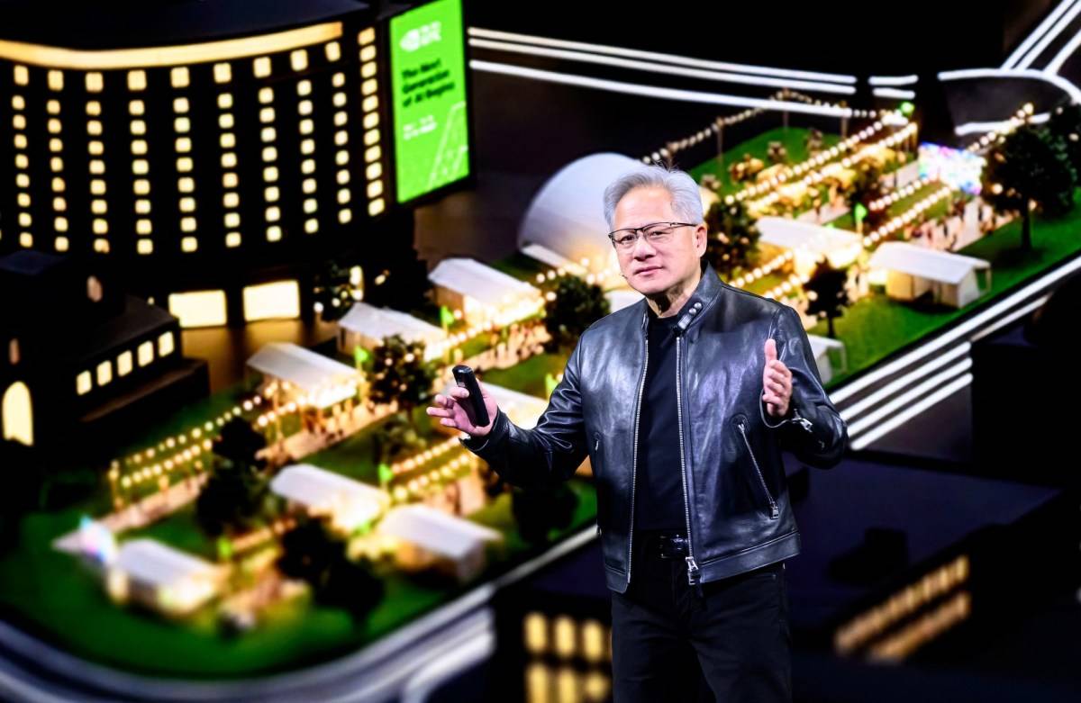 Nvidia CEO Huang Predicts 70% Revenue Growth for 2027