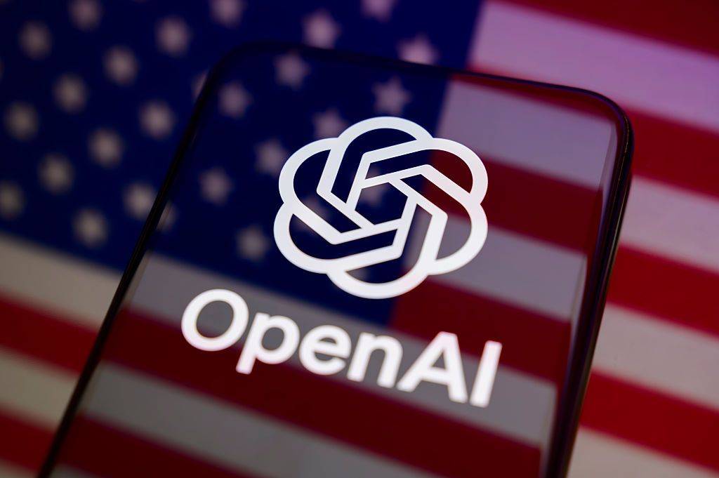 Pentagon Deploys Custom ChatGPT and Grok for Military Use