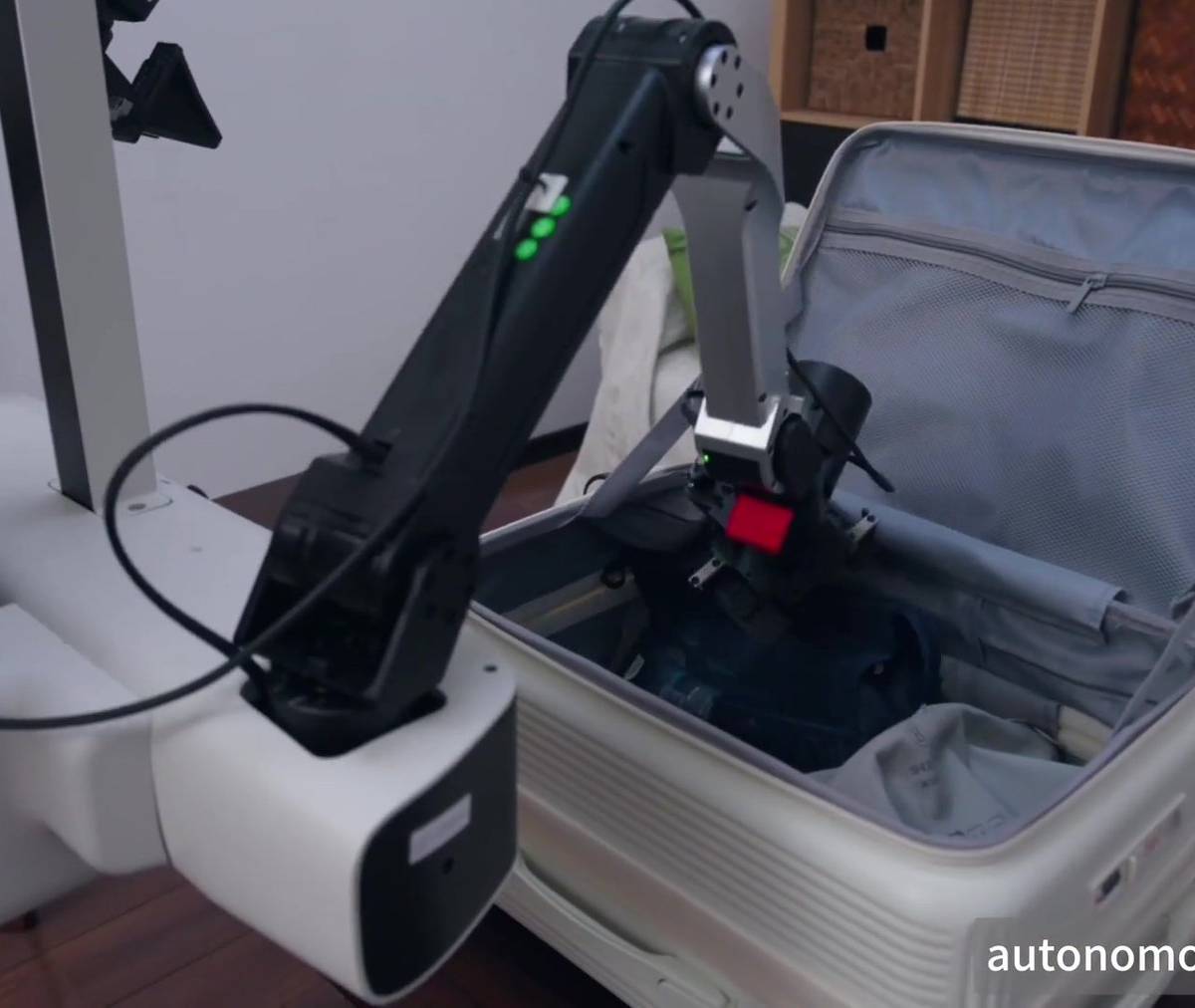 Xiaomi-Robotics-1 Demonstrates Data Over Model Size for Robot Training